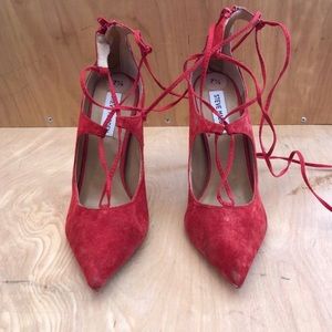 Steve Madden size 7.5 lace up heels